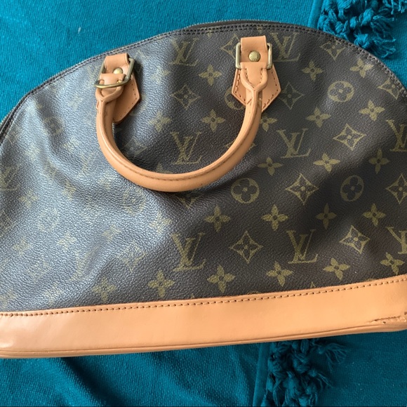 Louis Vuitton Alma PM Purse - Picture 2 of 3